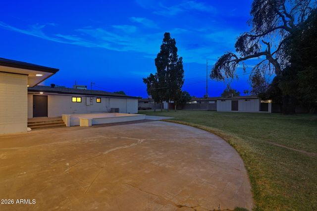 306 N FRASER Drive W, Mesa, AZ 85203