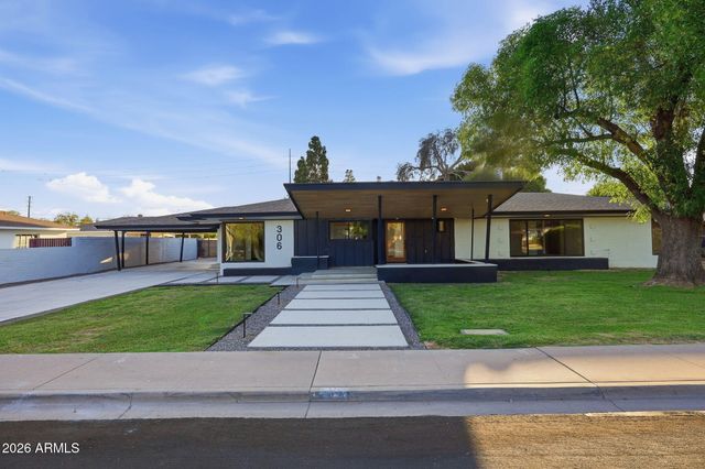 306 N FRASER Drive W, Mesa, AZ 85203