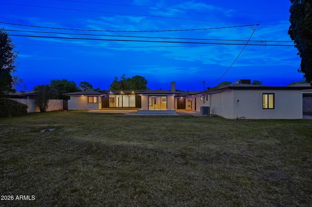 306 N FRASER Drive W, Mesa, AZ 85203