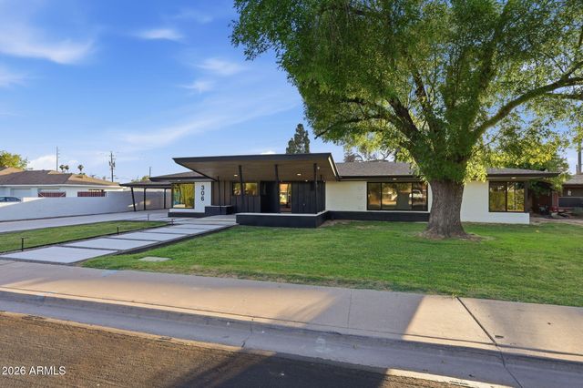 306 N FRASER Drive W, Mesa, AZ 85203