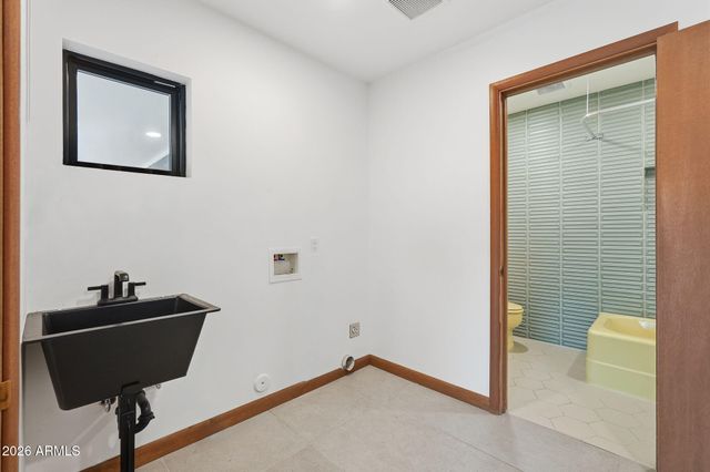 306 N FRASER Drive W, Mesa, AZ 85203