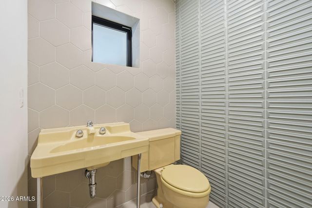 306 N FRASER Drive W, Mesa, AZ 85203