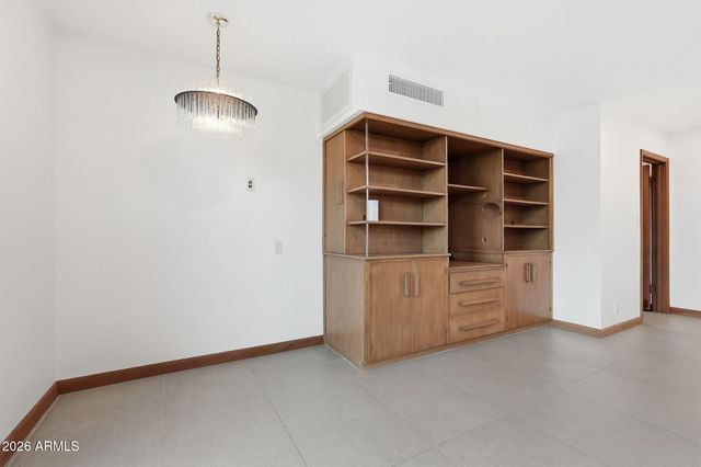 306 N FRASER Drive W, Mesa, AZ 85203