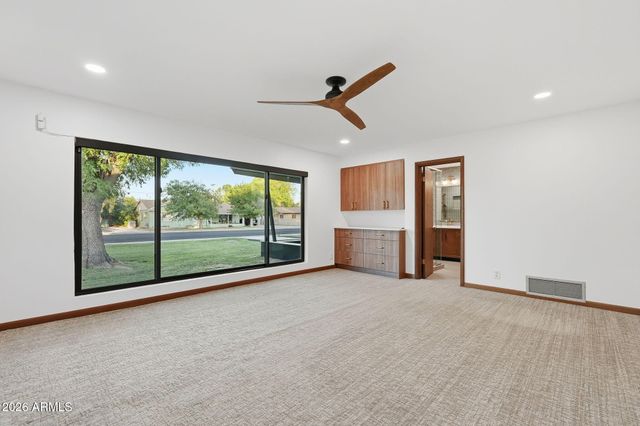 306 N FRASER Drive W, Mesa, AZ 85203