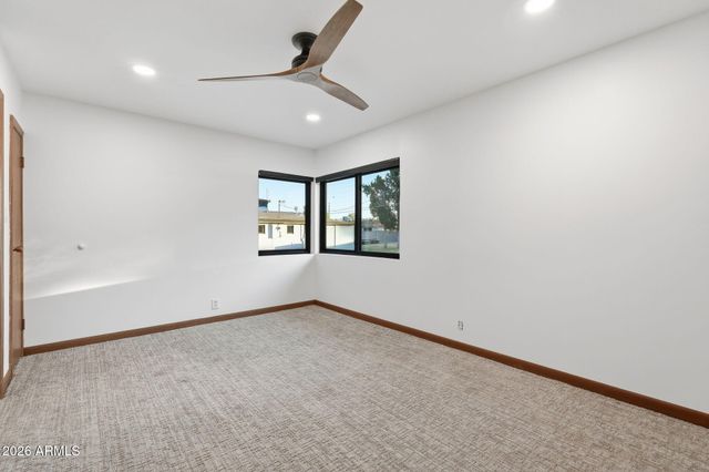 306 N FRASER Drive W, Mesa, AZ 85203