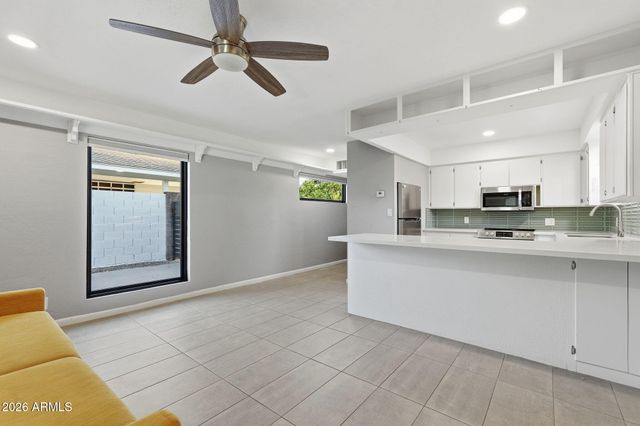 306 N FRASER Drive W, Mesa, AZ 85203