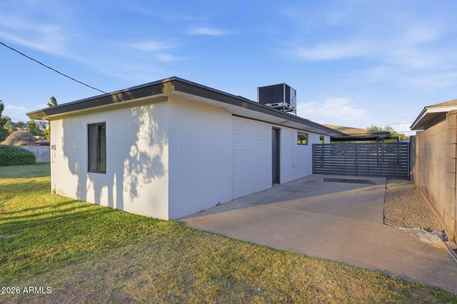 306 N FRASER Drive W, Mesa, AZ 85203