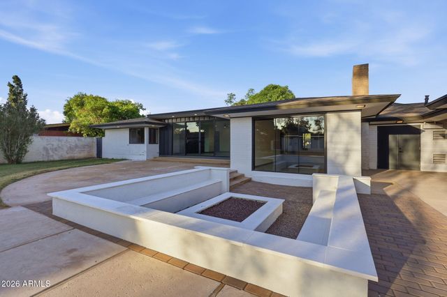 306 N FRASER Drive W, Mesa, AZ 85203