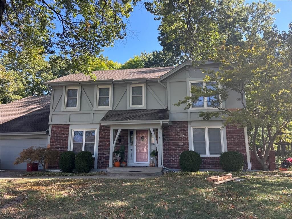 7917 Westgate Drive, Lenexa, KS 66215