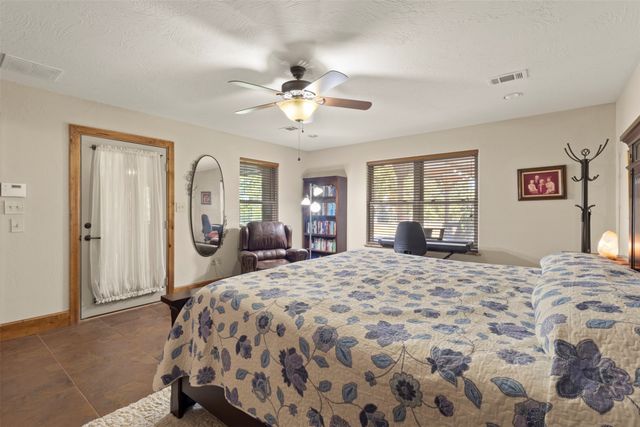 168 Texoma Bluffs Circle, Gordonville, TX 76245