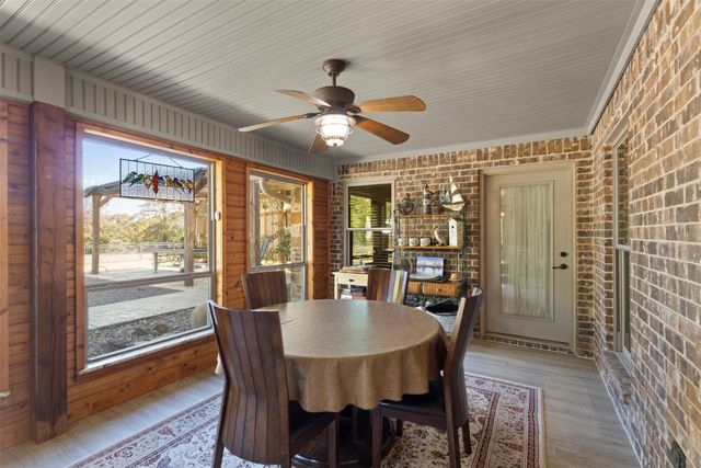 168 Texoma Bluffs Circle, Gordonville, TX 76245