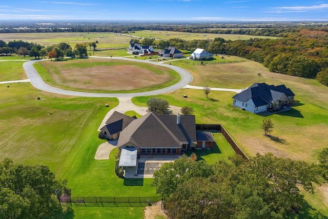 168 Texoma Bluffs Circle, Gordonville, TX 76245