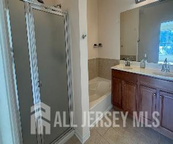 26 Edward Stec Boulevard 2623, Edison, NJ 08837