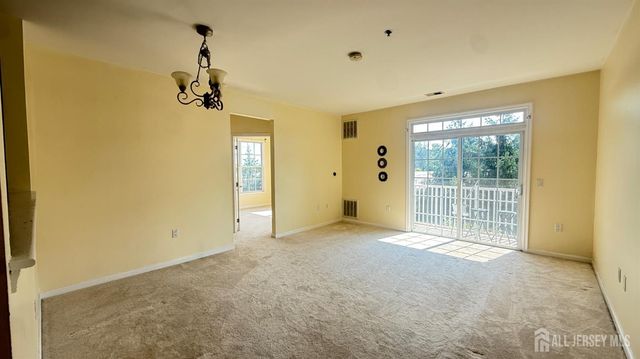 26 Edward Stec Boulevard 2623, Edison, NJ 08837