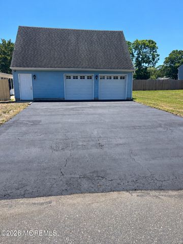 260 Berkeley Drive, Bayville, NJ 08721