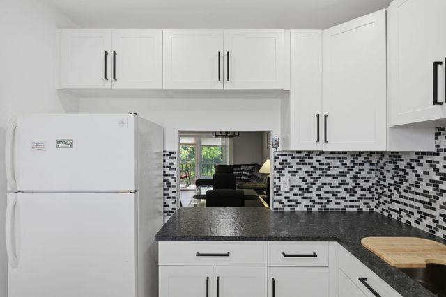 7505 NW 5th Place 203, Margate, FL 33063