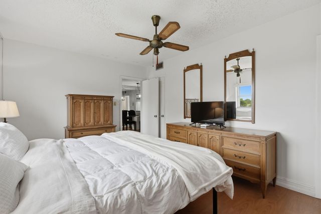 7505 NW 5th Place 203, Margate, FL 33063