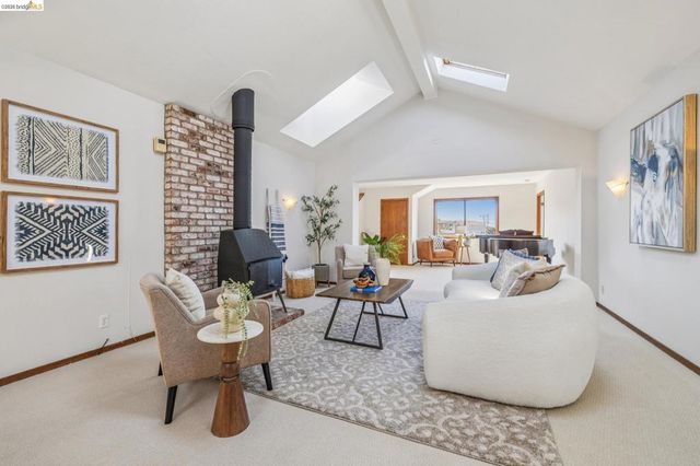 6334 Kensington Avenue, Richmond, CA 94805