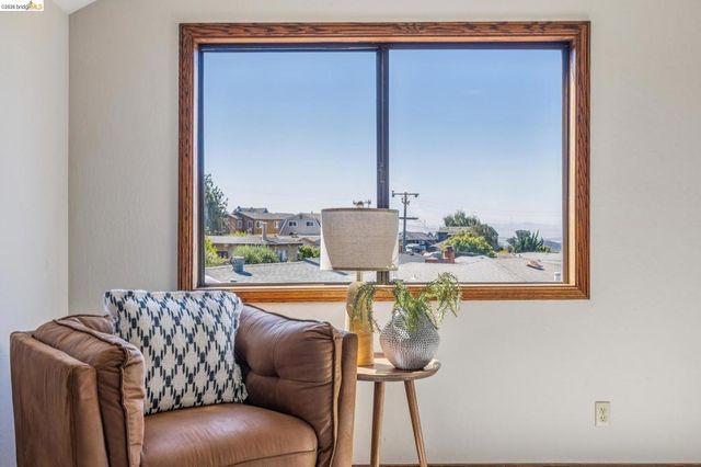 6334 Kensington Avenue, Richmond, CA 94805