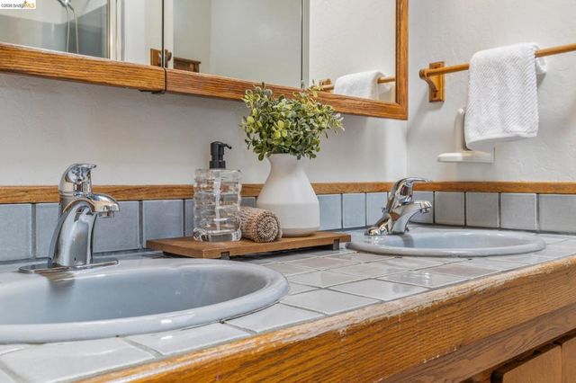 6334 Kensington Avenue, Richmond, CA 94805