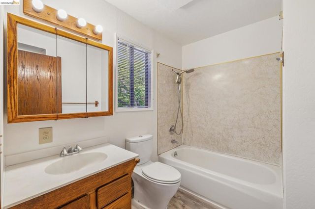 6334 Kensington Avenue, Richmond, CA 94805