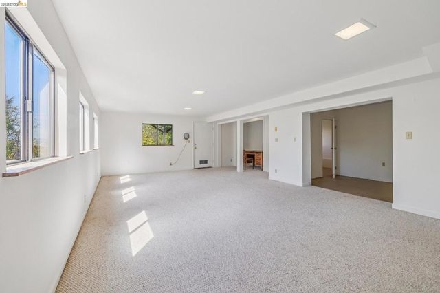 6334 Kensington Avenue, Richmond, CA 94805