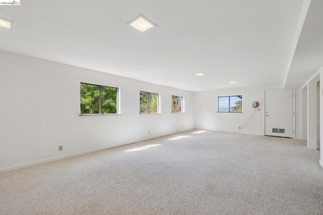 6334 Kensington Avenue, Richmond, CA 94805