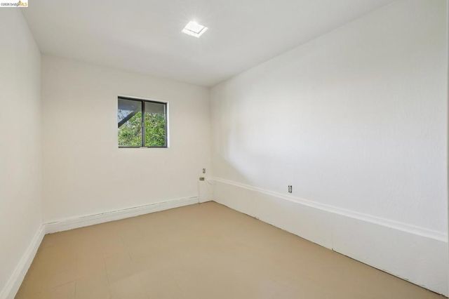 6334 Kensington Avenue, Richmond, CA 94805