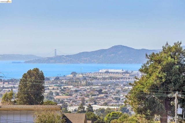 6334 Kensington Avenue, Richmond, CA 94805