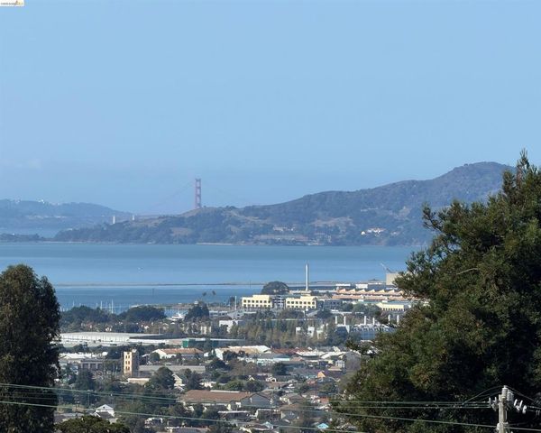 6334 Kensington Avenue, Richmond, CA 94805