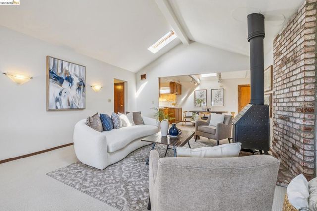 6334 Kensington Avenue, Richmond, CA 94805