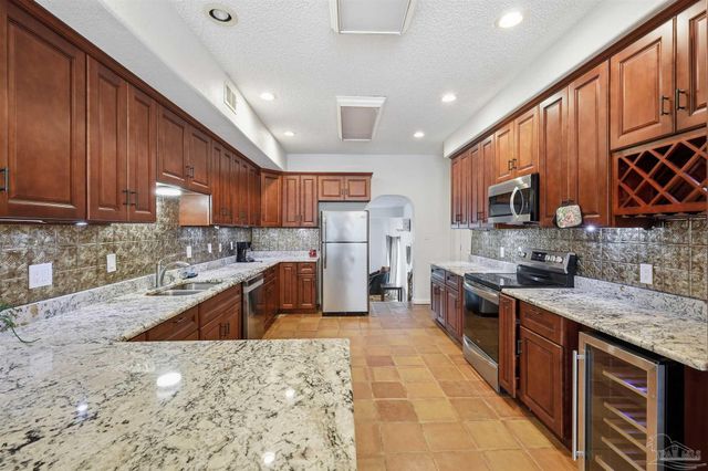 2651 San Clemente Dr, Milton, FL 32583