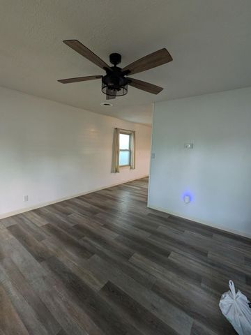 3401 E 21st Avenue, Lake Station, IN 46405