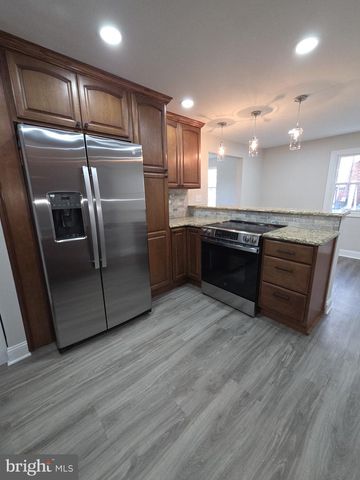 412 FOREST DR, Wilmington, DE 19804