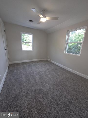 412 FOREST DR, Wilmington, DE 19804