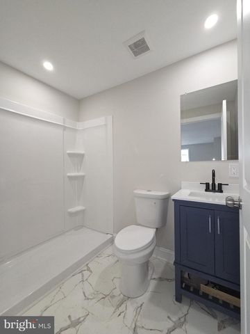 412 FOREST DR, Wilmington, DE 19804