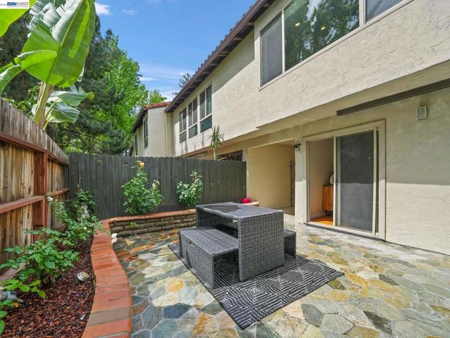 1972 Briscoe Ter, Fremont, CA 94539