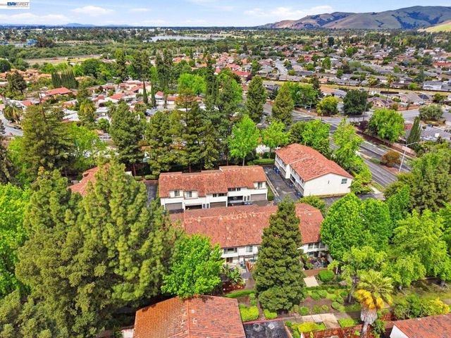 1972 Briscoe Ter, Fremont, CA 94539