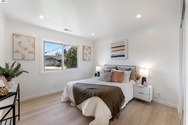 7832 Gardella Dr, Dublin, CA 94568