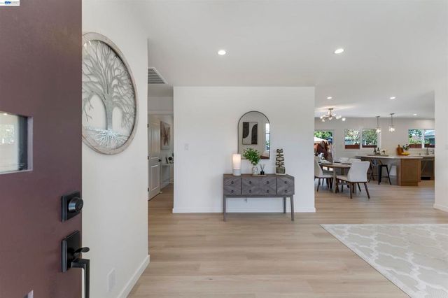 7832 Gardella Dr, Dublin, CA 94568