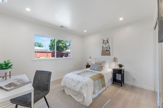 7832 Gardella Dr, Dublin, CA 94568