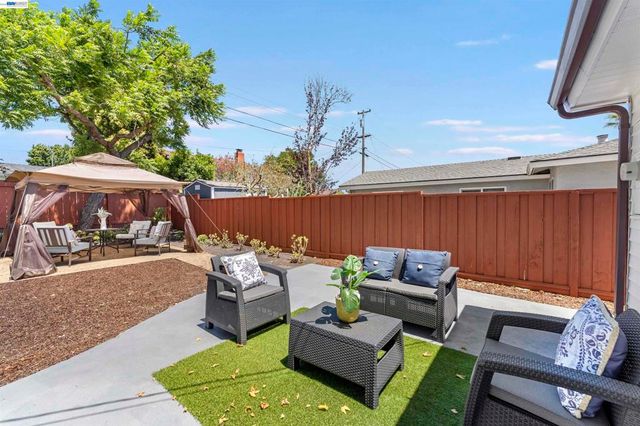 7832 Gardella Dr, Dublin, CA 94568