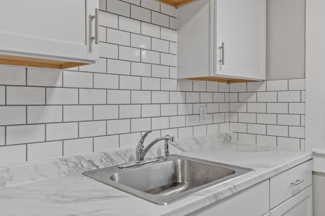 140 Bailey St. 140, Lawrence, MA 01843