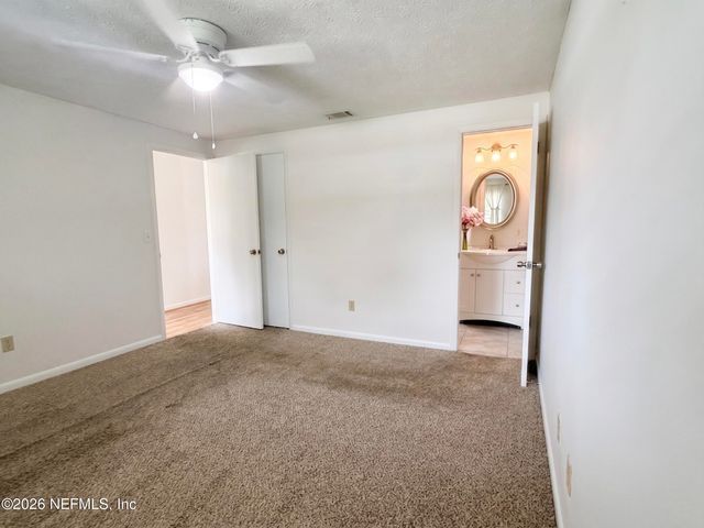 4019 HUNTINGTON FOREST Boulevard, Jacksonville, FL 32257