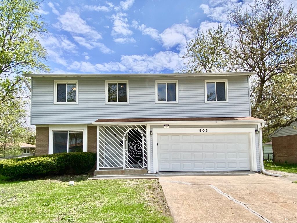 903 Blackhawk Drive, University Park, IL 60484