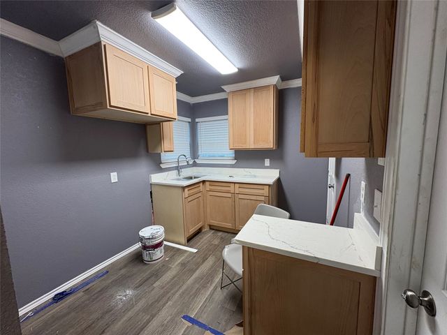 1515 E Waco Avenue, Dallas, TX 75216