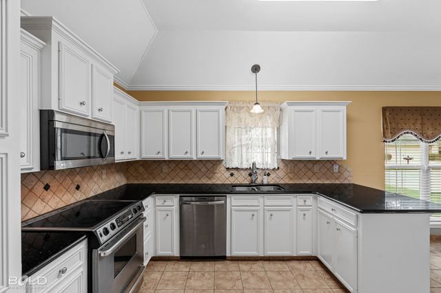 10540 Plum Creek Drive, Shreveport, LA 71106