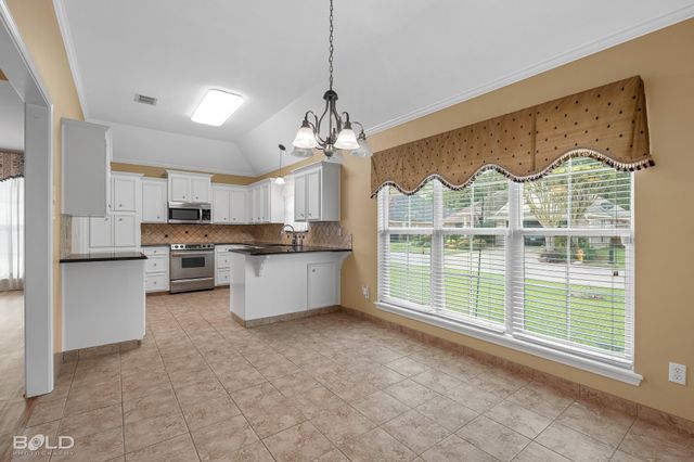 10540 Plum Creek Drive, Shreveport, LA 71106