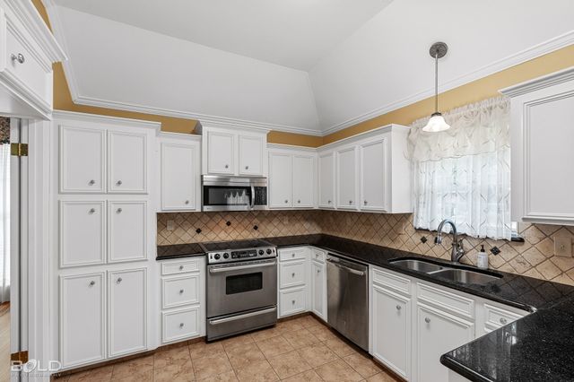 10540 Plum Creek Drive, Shreveport, LA 71106