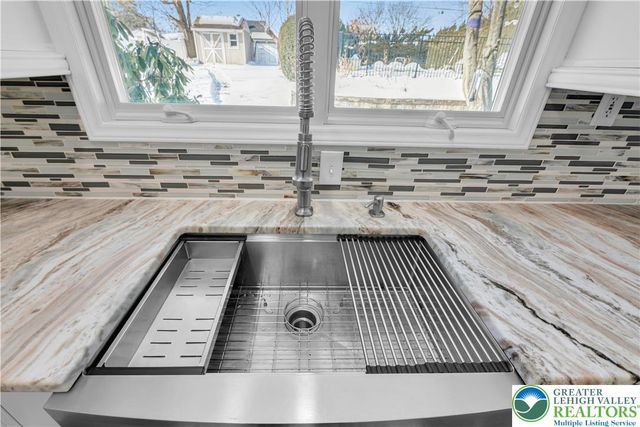 159 Jonathan Drive, Palmer Twp, PA 18045